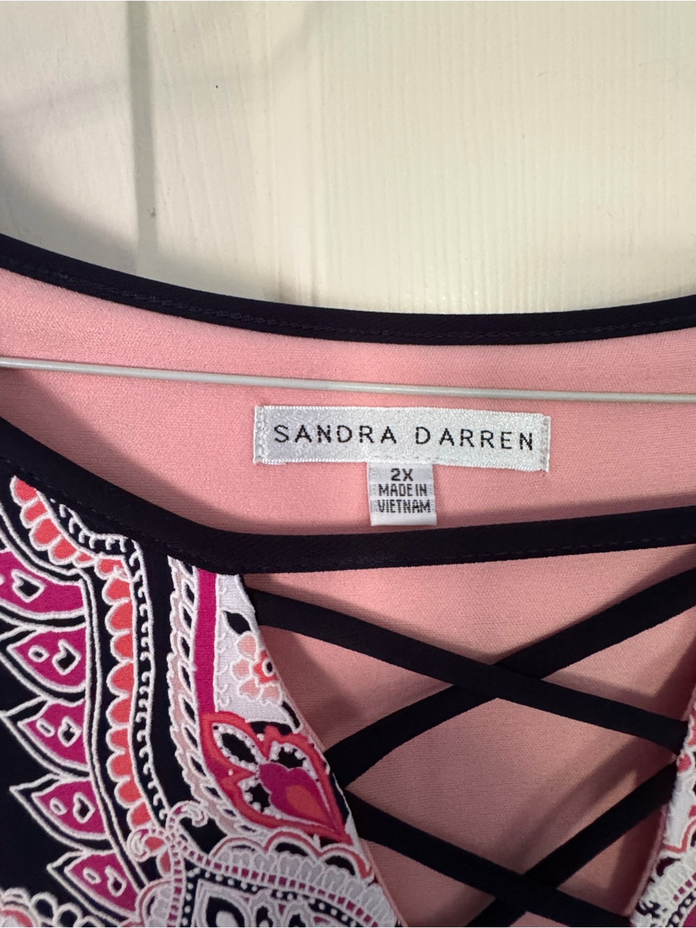 Sandra Darren Pink and Black Paisley-Print Top with Lattice Detail - Picture 3 of 3